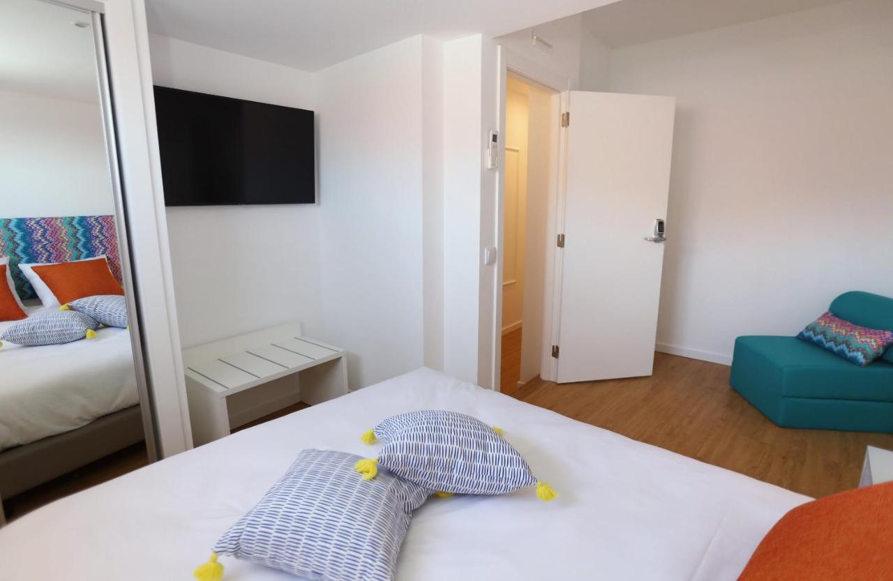 Glass Boutique - Rooms & Suites Marinha Grande Exterior photo